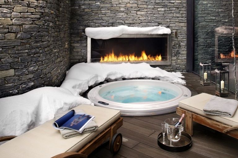 chalet de luxe 7 Pièces en location saisonnière sur COURCHEVEL (73120)